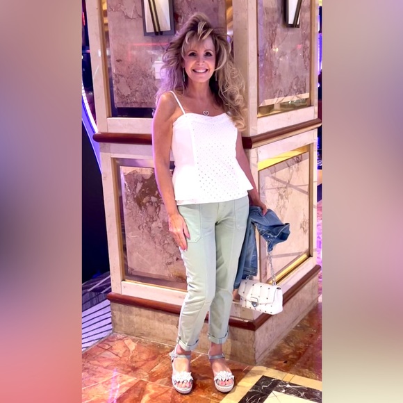 Meet your Posher, Janie - Picture 11 of 16